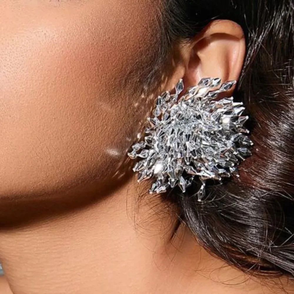 flower statement earring H41